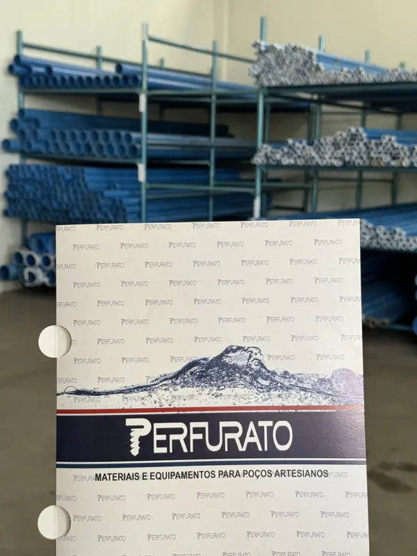Catálogo Perfurato com tubos ao fundo