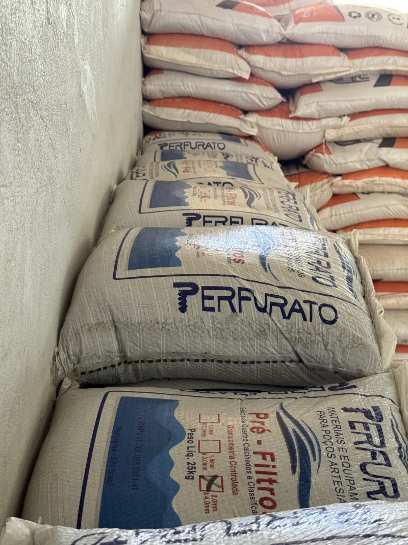 Sacos de 25 kg de pré-filtro Perfurato, seixos de quartzo com granulometria controlada